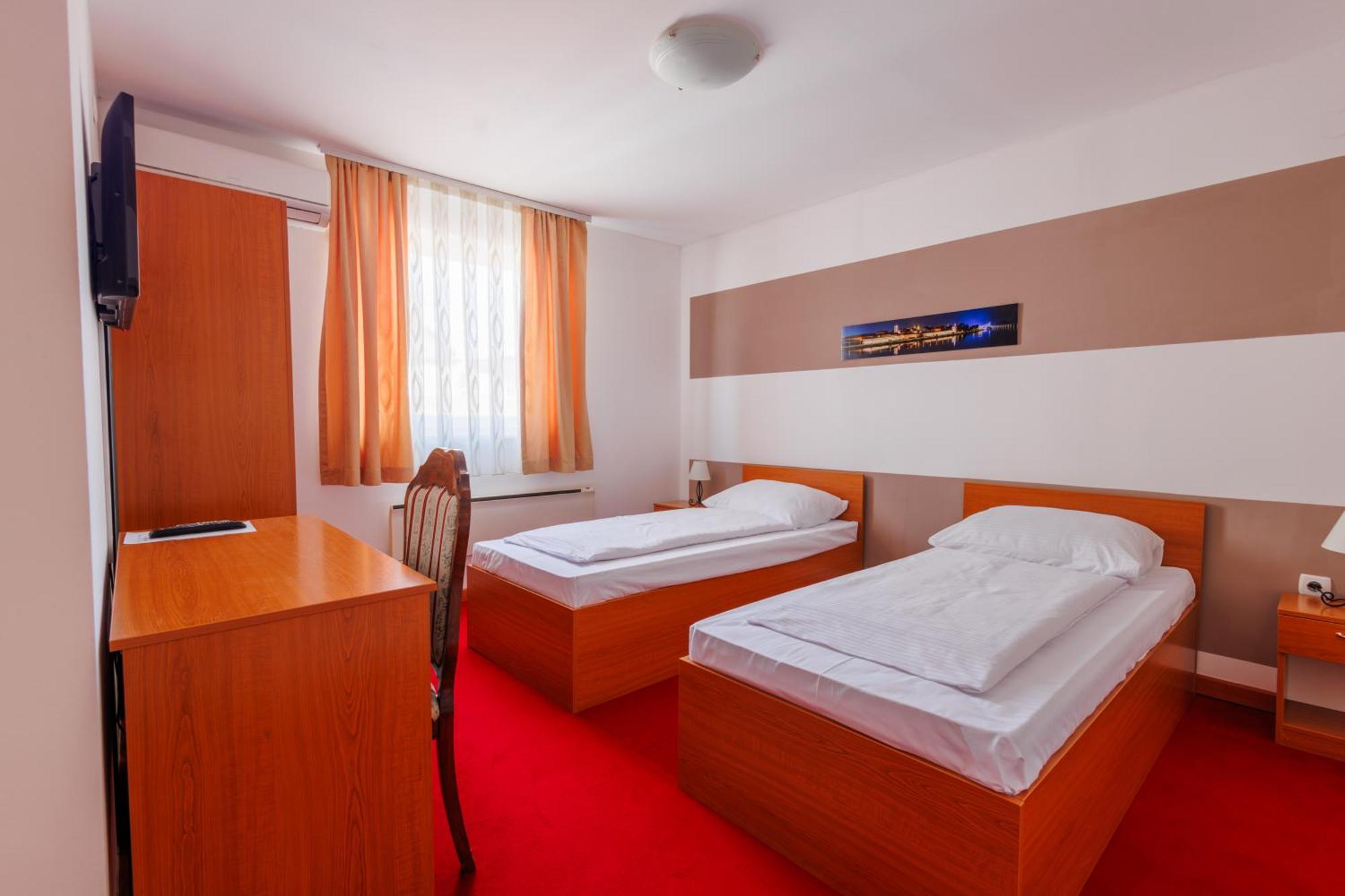 Pansion Strossmayer Osijek Exterior foto